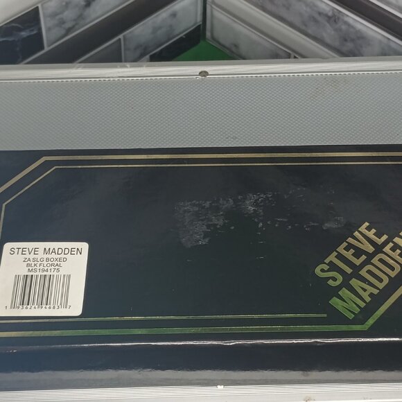 Steve Madden Women's Floral Canvas Tri-fold Design Wallet - NEW - Picture 7 of 16